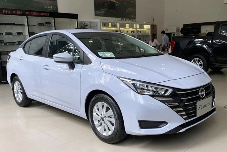 Nissan Almera giảm giá 80 triệu đồng để tăng sức cạnh tranh