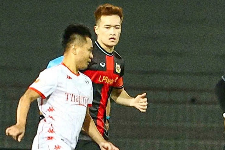 Video bóng đá Hải Phòng - Ninh Bình: Hoàng Đức mở điểm, rượt đuổi 4 bàn (V-League)