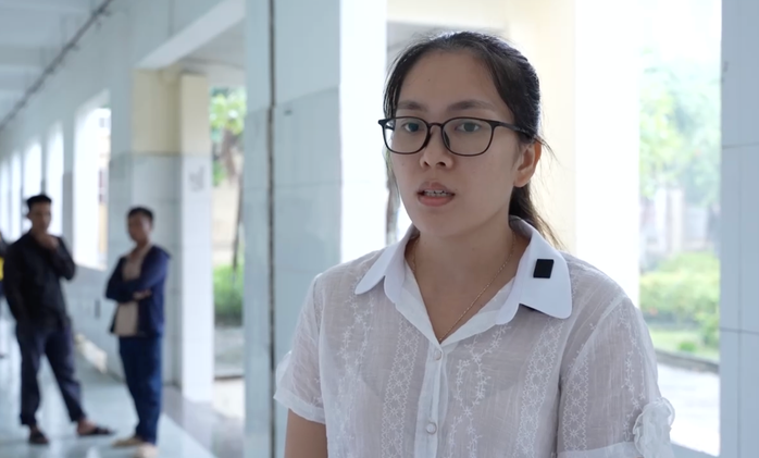 Cô Trương Thị Quỳnh, nhân viên y tế học đường, thẳng thắn nói về việc bà Đỗ Thị Hồng Huế "bao trọn quy trình bếp ăn bán trú