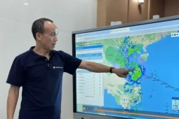 Tin tức trong ngày - Khẩn cấp: Tối nay, Thanh Hoá - Bắc Quảng Trị sẽ chịu gió mạnh nhất của bão số 10