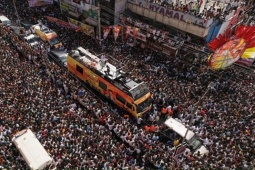 Chi tiết gây sốc trong vụ giẫm đạp khiến 40 người chết ở Ấn Độ