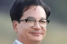 Giải trí - Chân dung chủ tịch tập đoàn mở tiệc thác loạn mỗi tuần