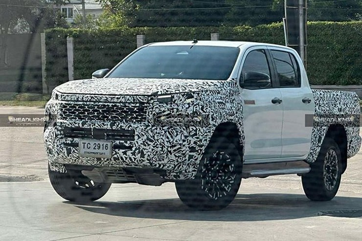 Toyota Hilux thế hệ mới sắp trình làng với nhiều thay đổi lột xác - 5
