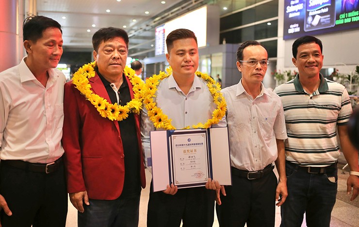 Kỳ thủ sinh năm 1990 muốn quên chức vô địch để phấn đấu nhiều hơn