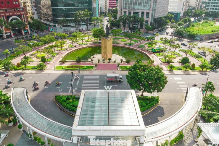 Khu vực công viên Mê Linh vừa được chỉnh trang. Ảnh: Phạm Nguyễn