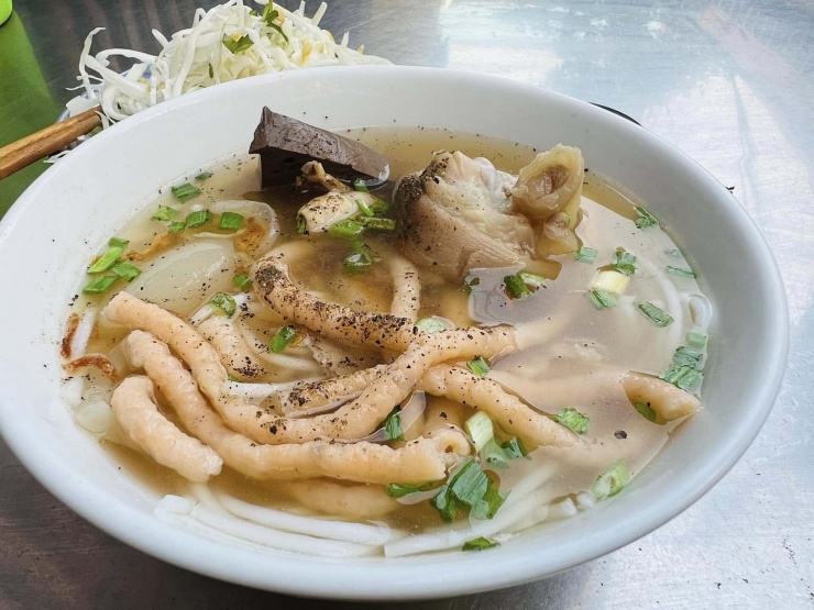 Bún suông là đặc sản Vĩnh Long. Ảnh: Huỳnh Quốc Cường