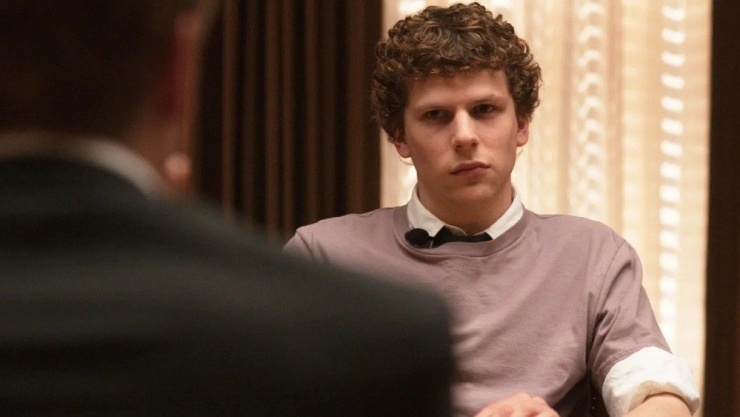 Jesse Eisenberg hóa thân Mark Zuckerberg trong The Social Network.
