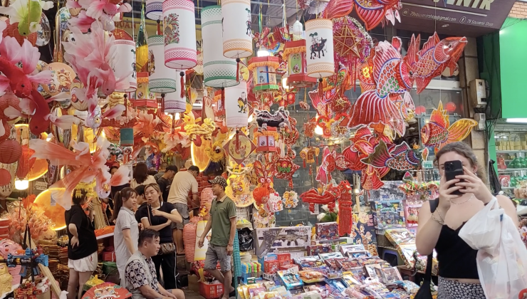 Dù sản phẩm bắt đầu ra mắt năm 2024 nhưng đến năm nay, sản phẩm "cá chép trông trăng" mới thực sự được người mua quan tâm.