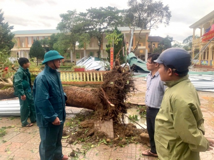 Công tác khắc phục hậu quả đang được khẩn trương nhưng Hà Tĩnh dự kiến phải mất nhiều ngày để khắc phục các hậu quả do bão gây ra.