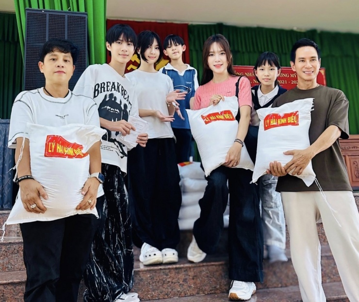 Lý Hải nhớ thời suýt &#39;ở đợ&#39; khi đón tuổi 57 - 7