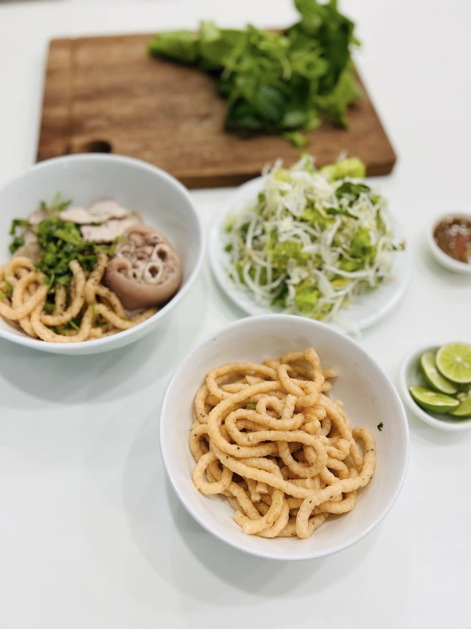 Đặc sản miền Tây tên lạ, có miếng giống đuông dừa khiến khách tò mò - 4