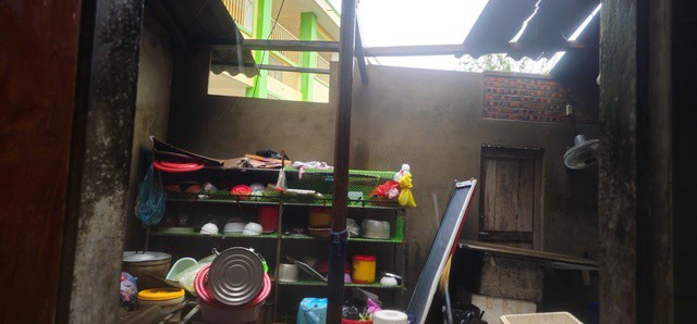 Bão số 10 làm tốc mái 1 nhà dân trên địa bàn phường Nam Hồng Lĩnh