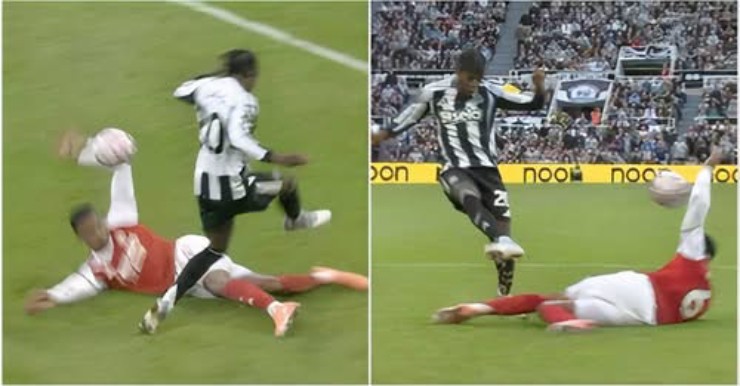 Newcastle không được hưởng phạt đền trong tình huống này