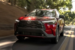Toyota sắp sản xuất xe hybrid đầu tiên …