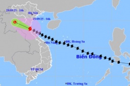 Tin tức trong ngày - Tâm bão số 10 Bualoi trên đất liền Hà Tĩnh, gió giật cấp 13