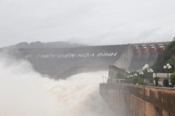 Tin tức trong ngày - Thủy điện Hòa Bình sắp xả lũ, thông báo khẩn tới 6 tỉnh, thành phố