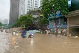 Tin tức trong ngày - Tâm điểm mưa lớn chiều tối và đêm nay do hoàn lưu bão số 10