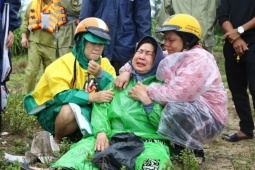 Tin tức trong ngày - Tiếng khóc xé lòng bên bờ biển Cửa Ông