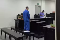 An ninh - Xã hội - Đâm vợ 11 nhát dao khi phát hiện tin nhắn xưng 'vợ, chồng' với người lạ