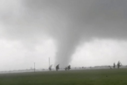 Tin tức trong ngày - 9 người tử vong sau trận giông lốc kinh hoàng ở Ninh Bình