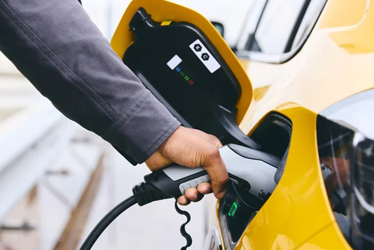 Nhưng pin vẫn là nhược điểm lớn của các mẫu xe điện hạng sang.