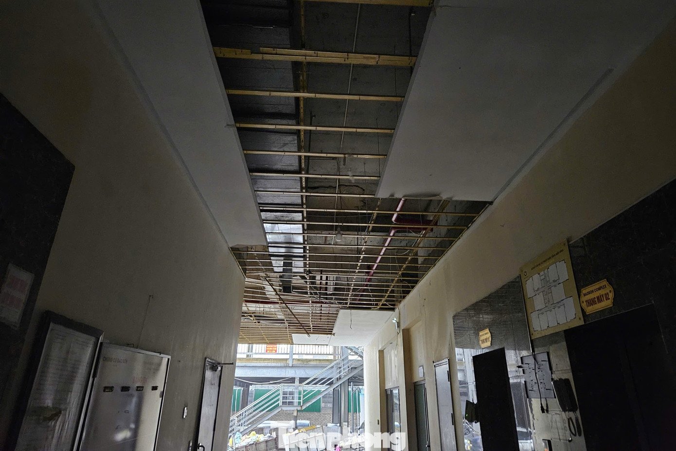 Nghệ An tan hoang sau bão - 4