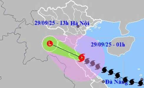 Bão số 10 vào địa phận Hà Tĩnh - Bắc Quảng Trị. Nguồn: Trung tâm Dự báo khí tượng thủy văn quốc gia