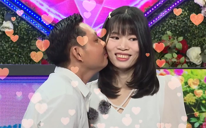 Cặp đôi có hôn nhân chóng vánh đi hẹn hò tìm hạnh phúc mới - 6