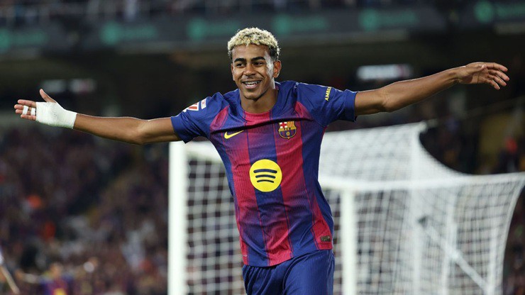 Yamal trở lại giúp hàng công Barcelona trở nên nguy hiểm hơn đáng kể