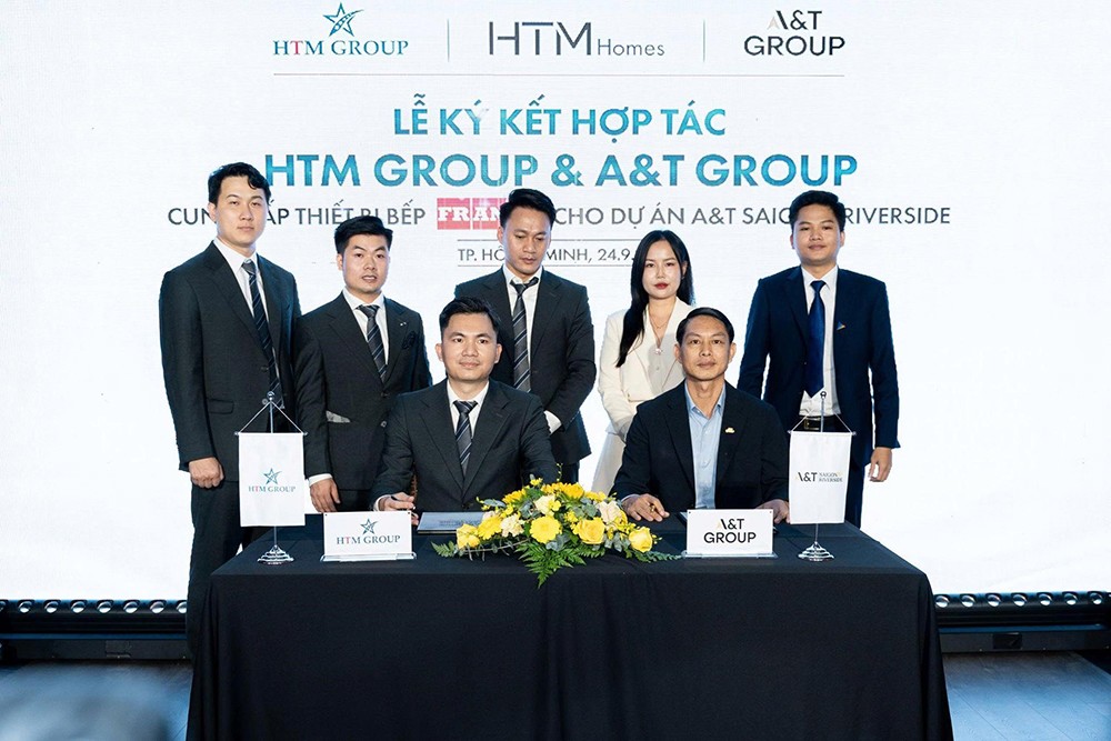 Lễ ký kết hợp tác cung cấp thiết bị bếp Franke cho dự án A&amp;T Saigon Riverside giữa Chủ đầu tư A&amp;T Group và HTM Group vào ngày 24/09/2025