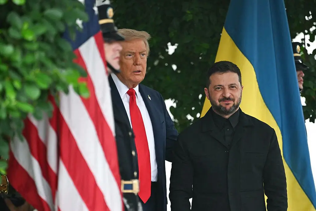Tổng thống Ukraine Volodymyr Zelensky gặp ông Trump ở Nhà Trắng vào ngày 18/8/2025. Ảnh: AFP.
