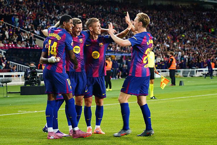 Barca đoạt ngôi đầu bảng 3 vòng trước khi gặp Real Madrid ở trận El Clasico