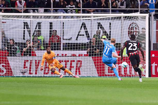 De Bruyne lừa Maignan trên chấm 11m