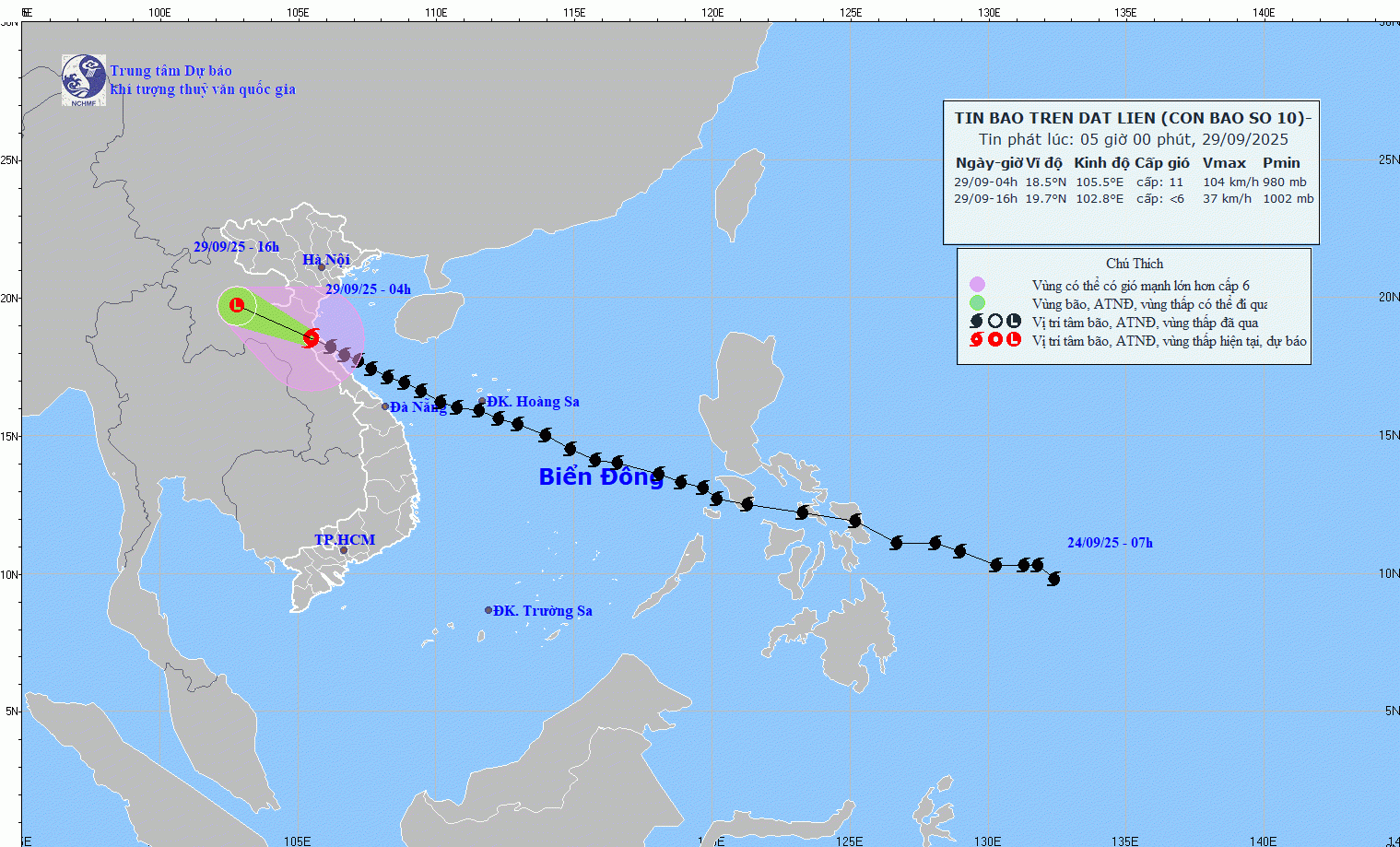 Tâm bão số 10 Bualoi trên đất liền Hà Tĩnh, gió giật cấp 13 - 2