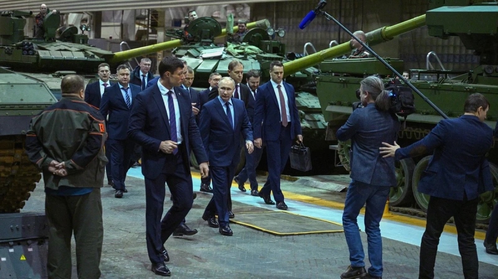 Thế khó Nga lần đầu đối mặt kể từ khi xung đột với Ukraine - 1