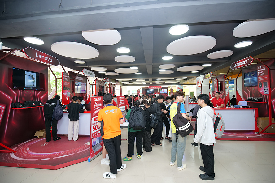 Chuỗi sự kiện S-Camp 2025 diễn ra đến giữa tháng 10 tại các trường Đại học.