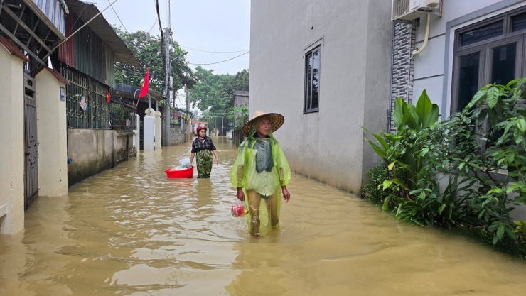 Nước sông Bùi dâng cao gây ngập đợt tháng 8/2025.