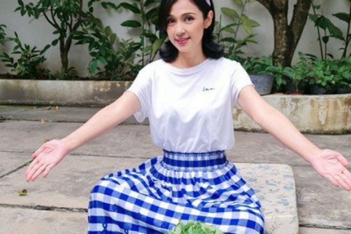 Việt Trinh ăn chay trường hơn 10 năm, tuổi U60 sống bình yên với nhan sắc khiến người hâm mộ ngỡ ngàng