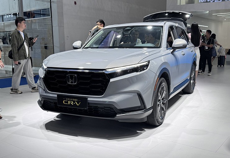 Ra mắt Honda CR-V phiên bản kỷ niệm 30 năm, giá từ 690 triệu đồng - 20