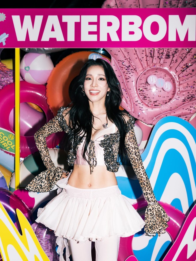 Trước đây, Dara chủ yếu chọn lối makeup ngọt ngào, tươi tắn giúp vẻ ngoài thêm trẻ trung ở tuổi 40.