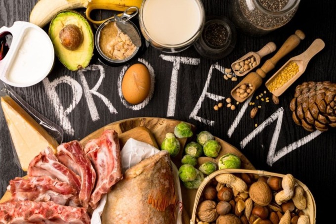 Bạn luôn được khuyến khích ăn nhiều protein nhằm tăng cơ, giảm mỡ thừa nhưng cần lưu ý về lượng và nguồn protein để đảm bảo sức khỏe.