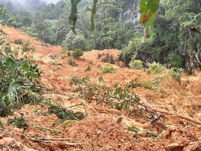 Sạt lở đất, 4 người mất tích - 1
