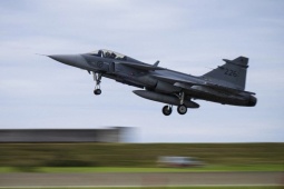 Thế giới - Ukraine sắp nhận thêm bộ 3 chiến đấu cơ NATO, lần đầu có tiêm kích "mãnh sư" Gripen