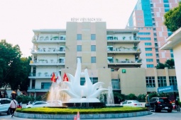 Sức khỏe đời sống - BV Bạch Mai khuyến cáo người dân đừng cố gắng di chuyển đến bệnh viện đúng hẹn nếu không an toàn