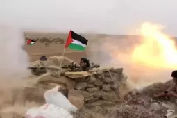 Phong trào Houthi phóng tên lửa siêu vượt âm, còi báo động vang rền ở Israel