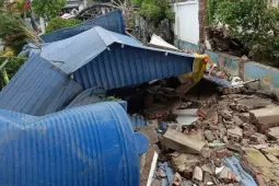 Tin tức trong ngày - Trường mầm non, trụ sở xã ở Hải Phòng tan hoang sau bão số 10