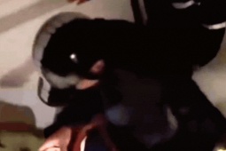 Tin tức trong ngày - Hà Nội: Thang máy rơi xuống hầm ngập nước, một nạn nhân được cứu sống kịp thời