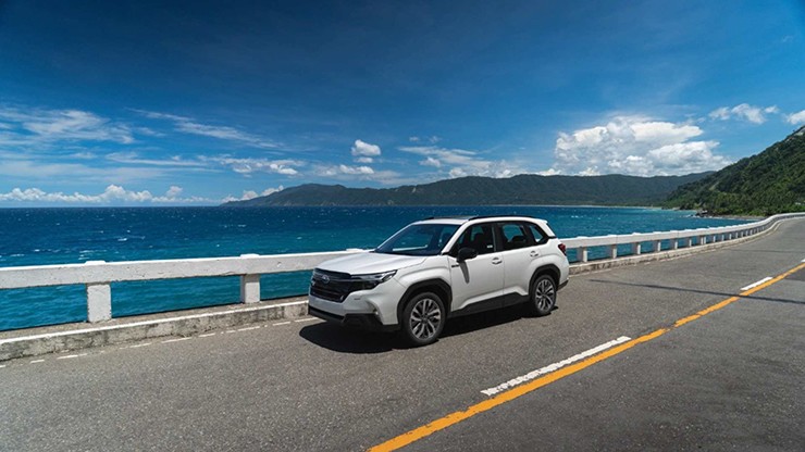 SUV hybrid đầu tiên của Subaru trình làng, thách thức Honda CR-V e:HEV - 9