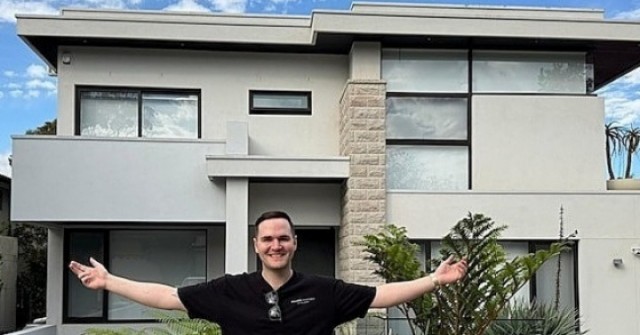 Chàng trai "nghiện" mua nhà