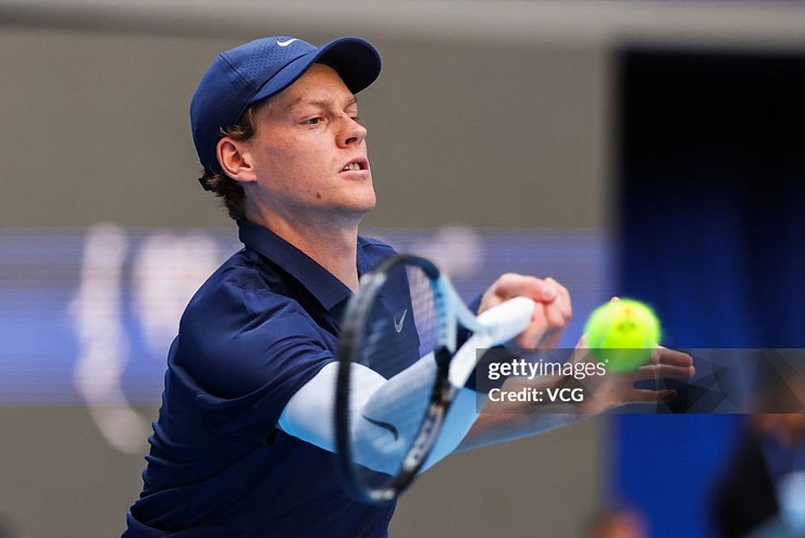 Sinner thi đấu tự tin